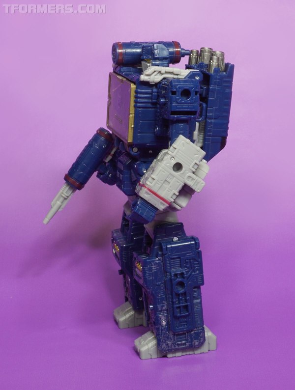 War For Cybertron Siege Soundwave Voyager Figure  (30 of 55)